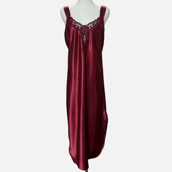 NWT VTG 90s Dentelle Romantic Burgundy Red Floral Embroidered Satin Maxi Slip M - Picture 3 of 8